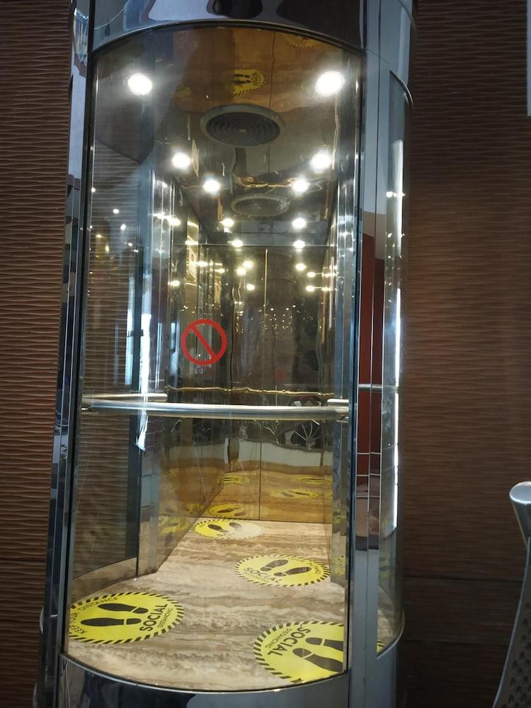 Royal Orchid Central Kireeti Hampi, Hospet Exterior foto