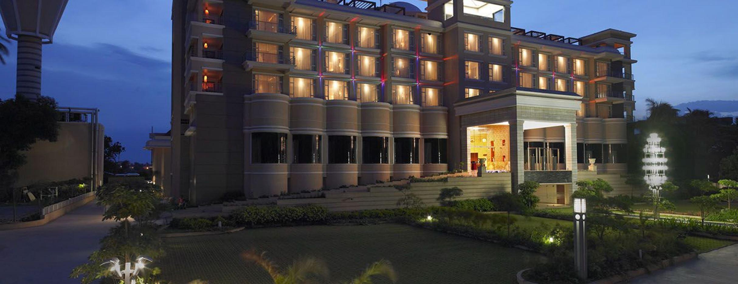 Royal Orchid Central Kireeti Hampi, Hospet Exterior foto